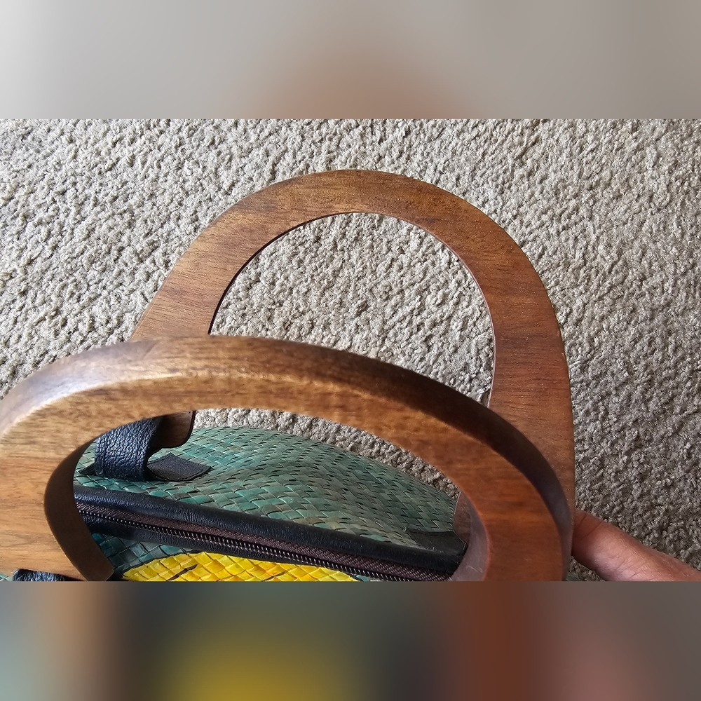 Hand bag - Picture 6 of 8